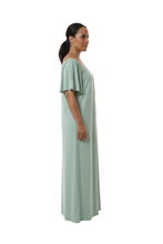 تحميل الصورة إلى عارض المعرض، Women’s Short Sleeve Flowy Dress – Cameo Green