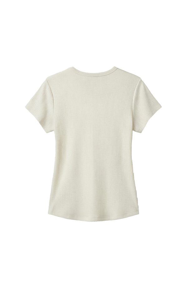 تيشيرت حريمي مضلع نص كم Bright White – راحة يومية بلمسة أنيقة