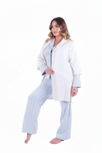 Load image into Gallery viewer, ROBE Oatmeal White Chevron