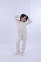 Load image into Gallery viewer, GIRLS LS T.SHIRT White Cap Gray